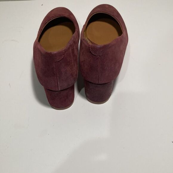 New Enjoiya leather burgundy 2” heels - Picture 4 of 4